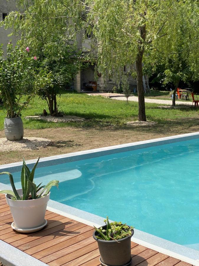 Chambre D'Hotes Les Cypres De L'Ile 亞維農 外观 照片